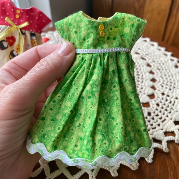 Blythe Doll Clothing Set and Accessories EUC - Picture 13 of 15